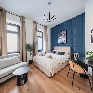 Rive By Home1 Hostal