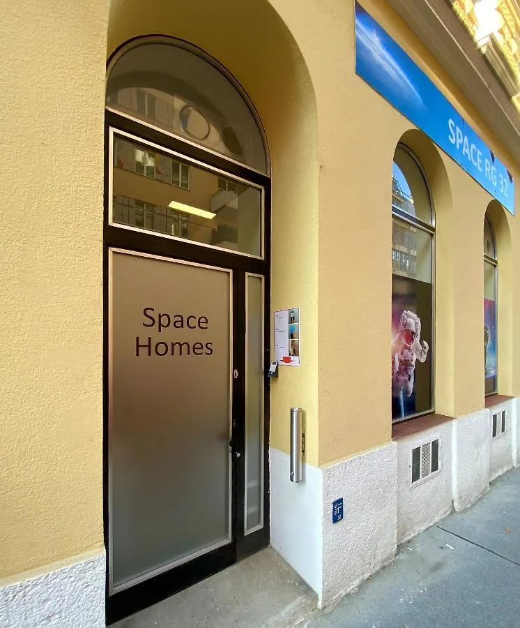 Hostel Space Home Apartment - Central Station # Hauptbahnhof Vienna