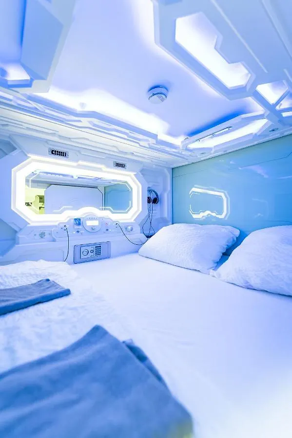 Space Home Apartment - Central Station # Hauptbahnhof Vienna 0*,  Austria
